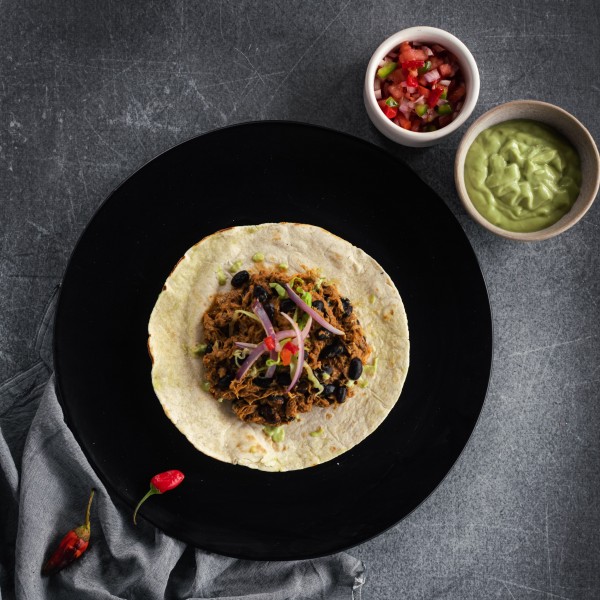 Tacos de pollo y porotos negros